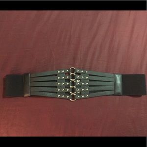Torrid size 3 wide belt, black with silver accents